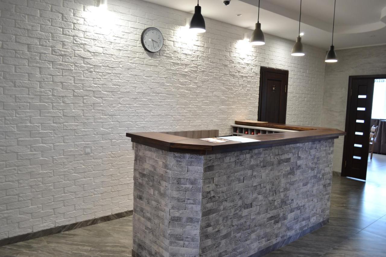 Три Сімки Hotel Vyshhorod Bagian luar foto