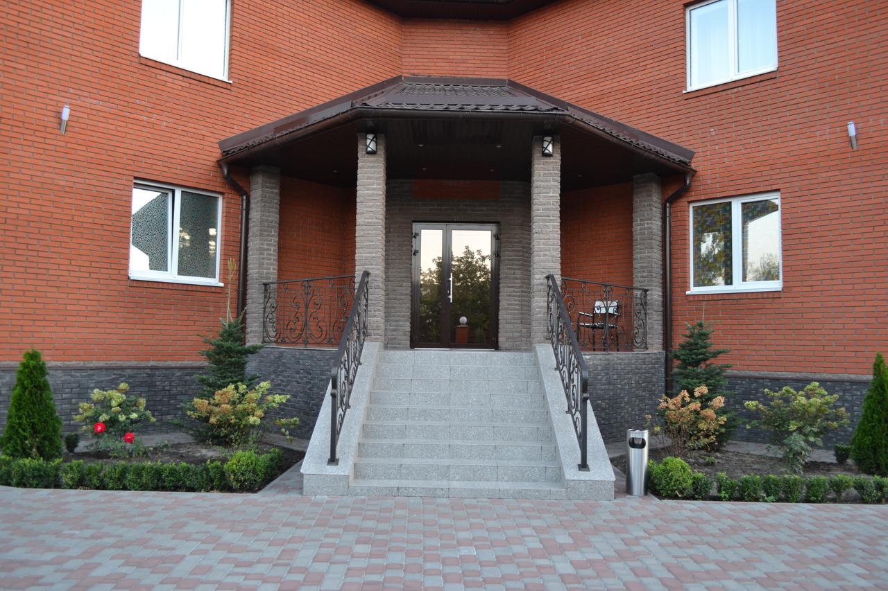 Три Сімки Hotel Vyshhorod Bagian luar foto